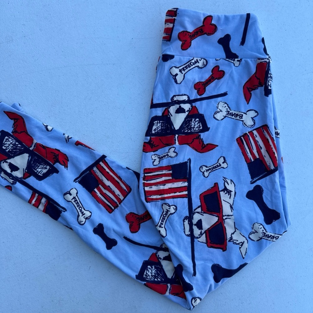 NWOT LuLaRoe OS One Size Blue and Red Patriotic Leggings